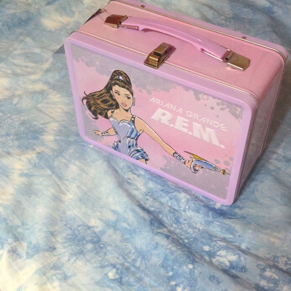 Ariana Grande Handbags - Ariana Grande R.E.M lunch box
